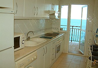 Kitchen and breakfast bar