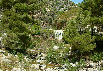 waterfall on the rio verde